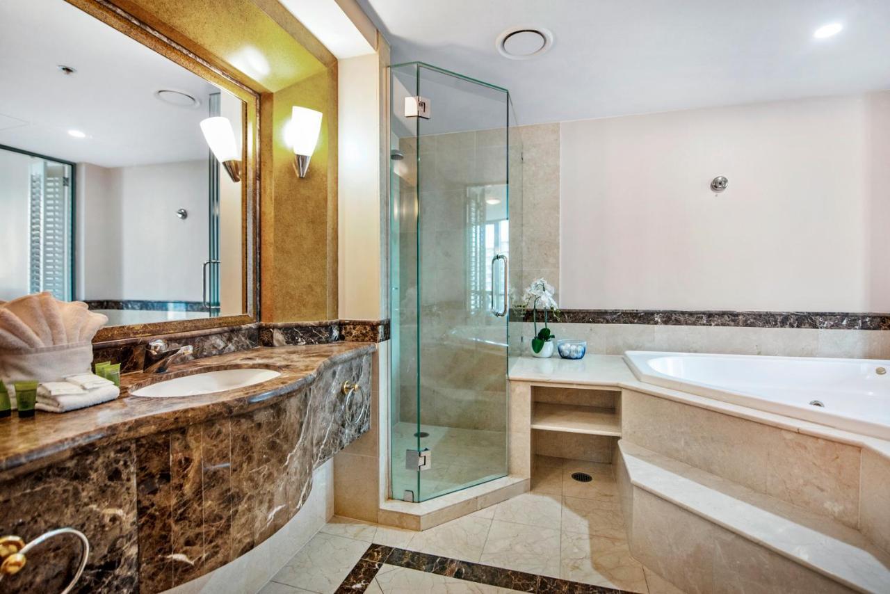 Legends 1 Bedroom Spa Suite - We Accommodate Gold Coast Zewnętrze zdjęcie